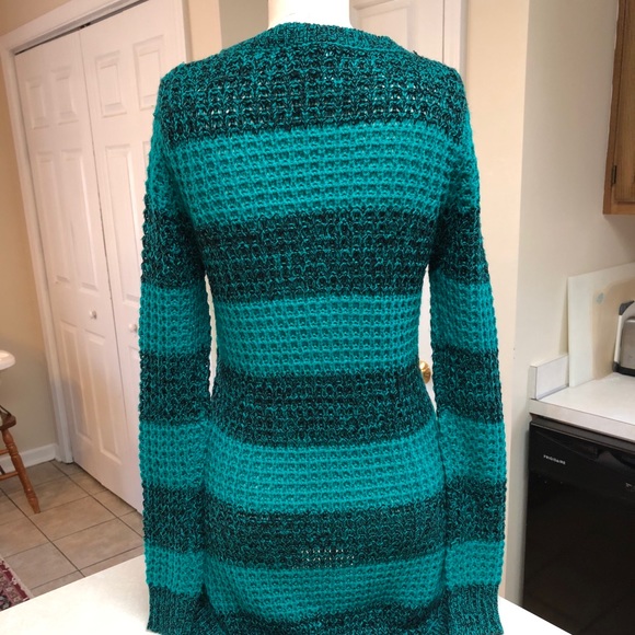 Bobbie Brooks loose knit sweater in turquoise - Picture 2 of 4